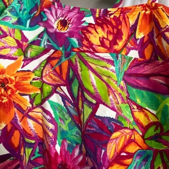 LAUREN Ralph‎ Lauren Bold Floral One Piece Swimsuit Size 20W - Picture 4 of 15